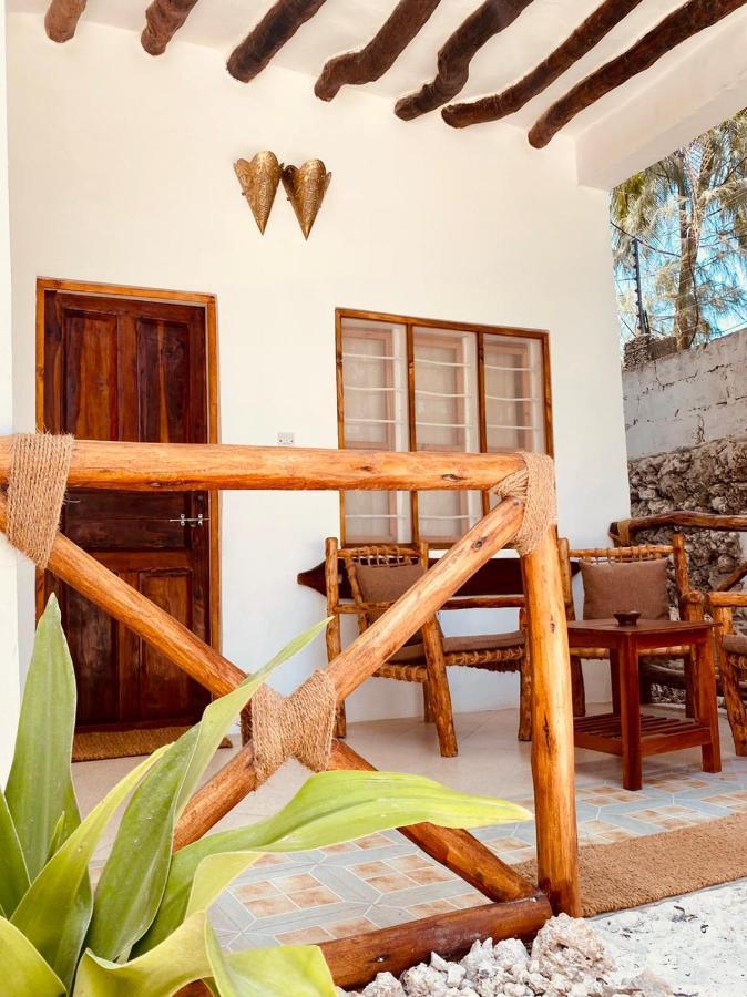 Helwas Zanzibar Beach Hotel Bwejuu Buitenkant foto