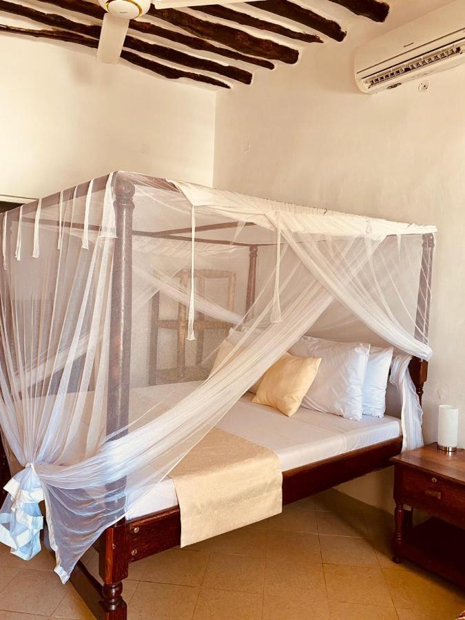 Helwas Zanzibar Beach Hotel Bwejuu Buitenkant foto