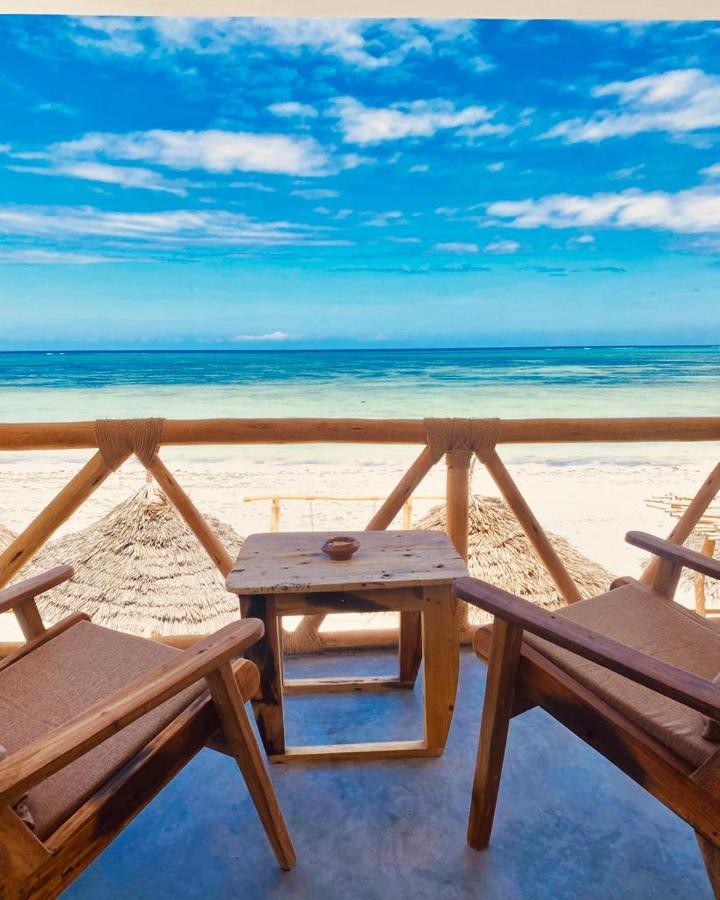Helwas Zanzibar Beach Hotel Bwejuu Buitenkant foto