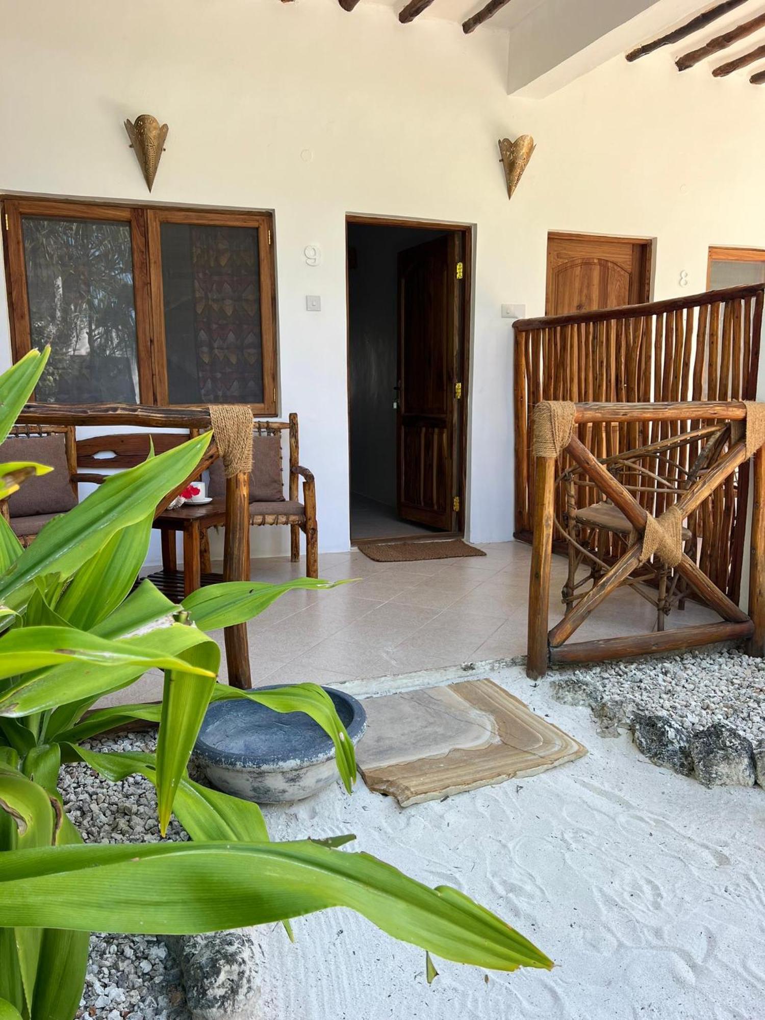 Helwas Zanzibar Beach Hotel Bwejuu Buitenkant foto