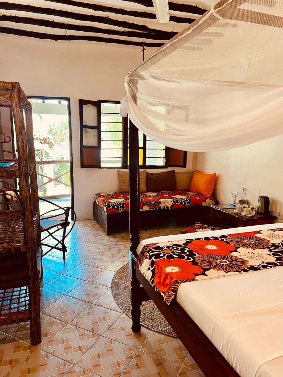 Helwas Zanzibar Beach Hotel Bwejuu Buitenkant foto