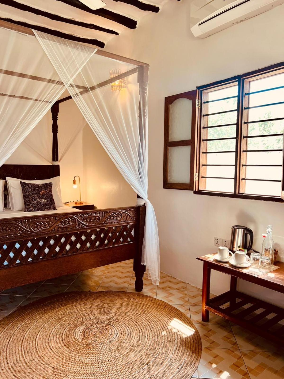 Helwas Zanzibar Beach Hotel Bwejuu Buitenkant foto
