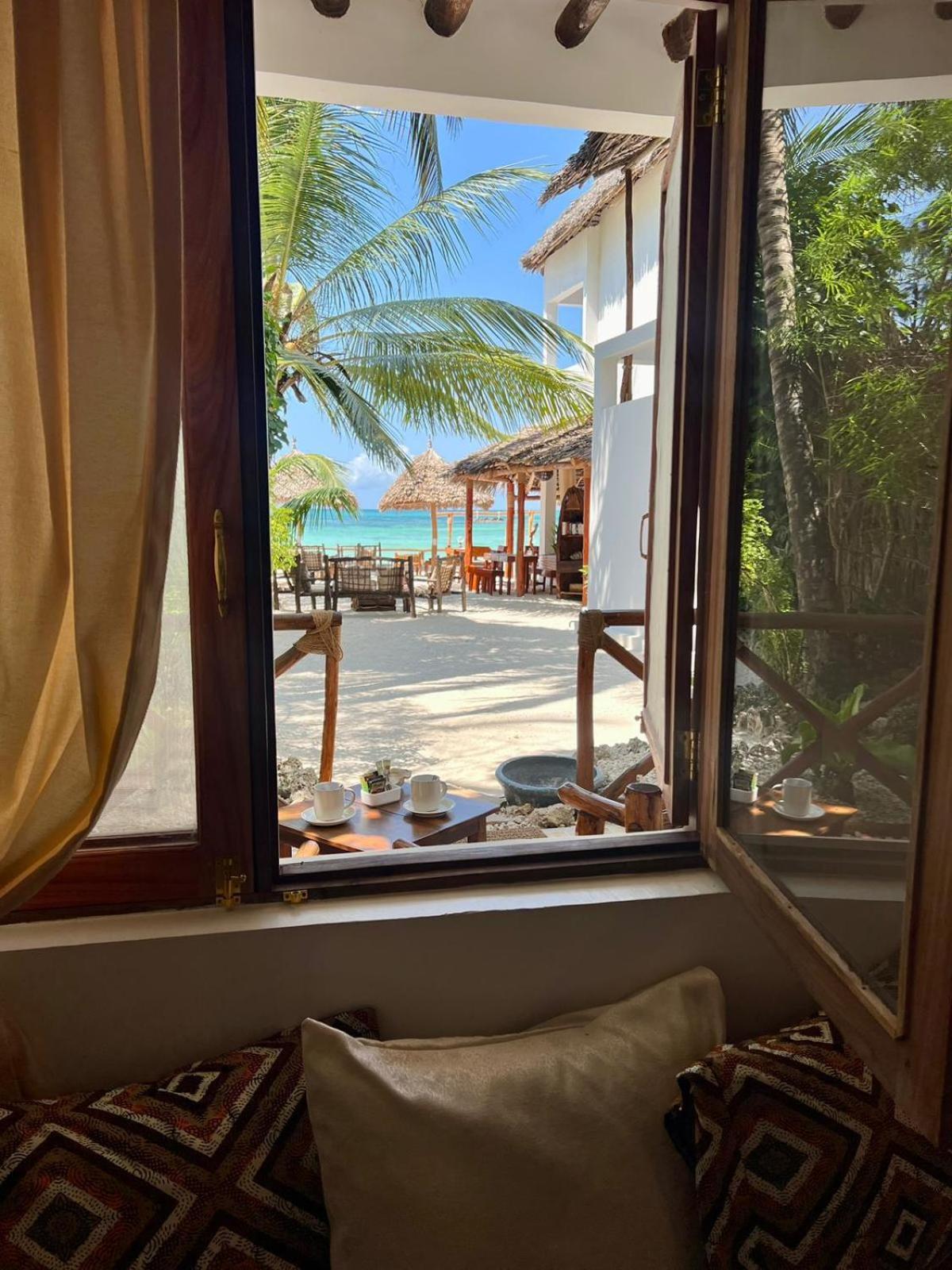 Helwas Zanzibar Beach Hotel Bwejuu Buitenkant foto